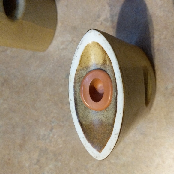 Unique Salt and Pepper Shakers - Picture 6 of 7